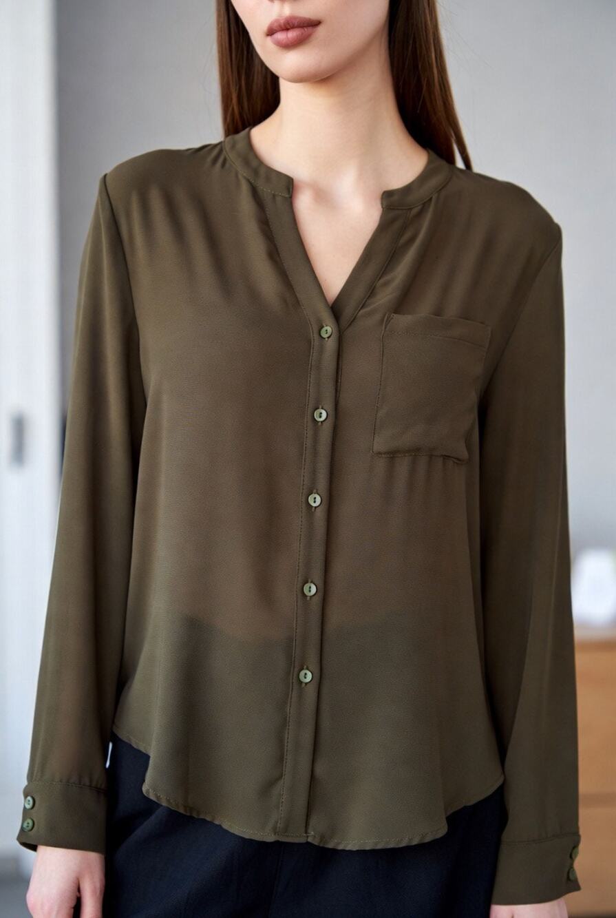 H&M Dark Green Long Sleeve Button Blouse V-Neck Size US 2 / EUR 32